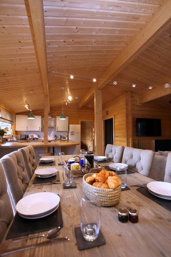 Cambridgeshire Lakes - Luxury Lodges In A Stunning Lake Location Gamlingay ภายนอก รูปภาพ