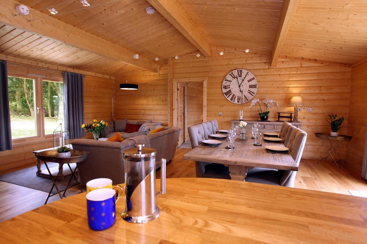 Cambridgeshire Lakes - Luxury Lodges In A Stunning Lake Location Gamlingay ภายนอก รูปภาพ